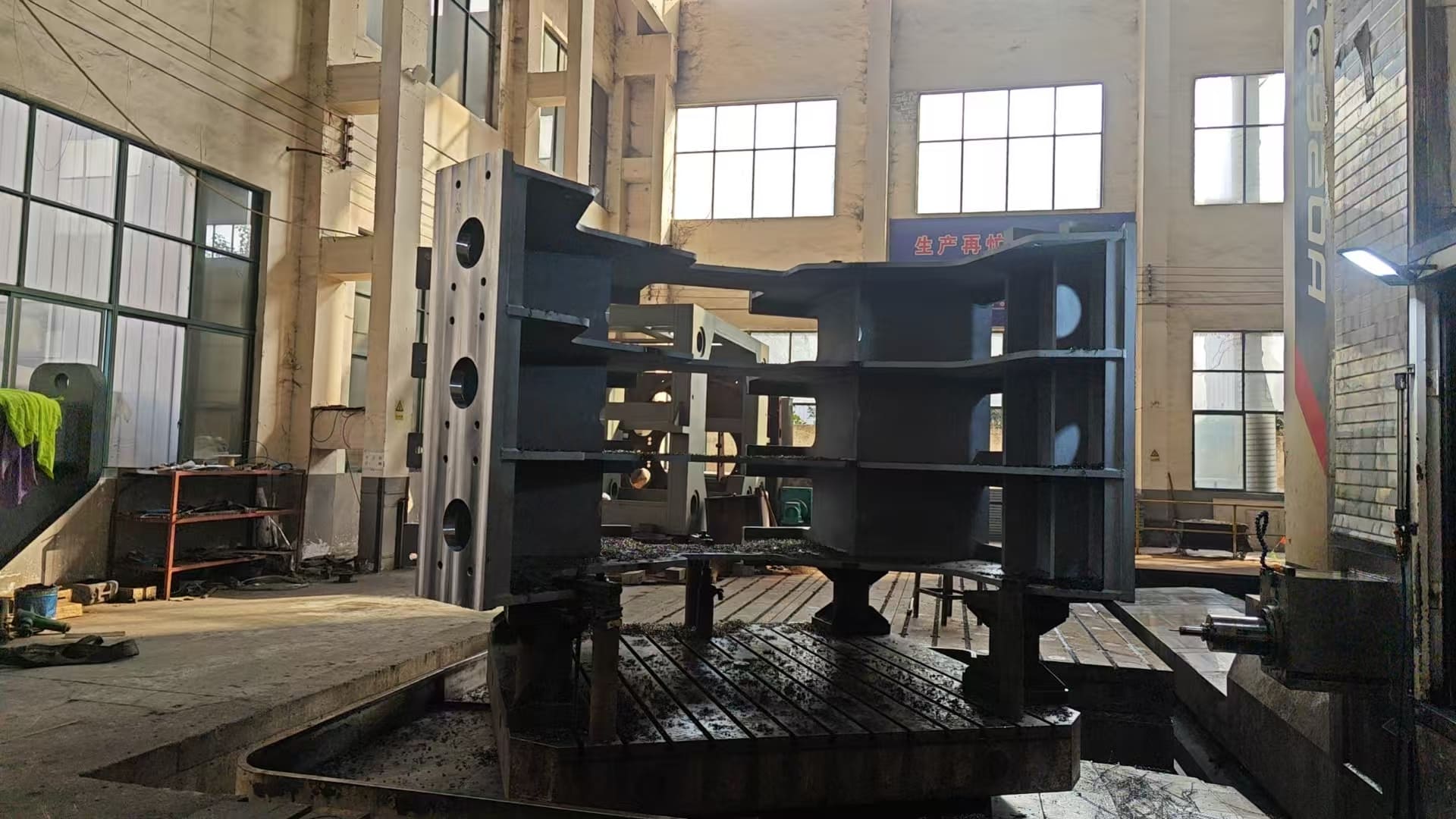 Специальные профили (изготавливаемые по чертежам заказчика)